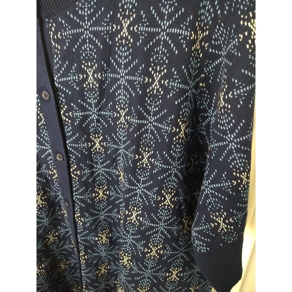 Woman Within 22/24 Snowflake Sweater Button Shirt Sleeve Cardigan Casual - Picture 9 of 9